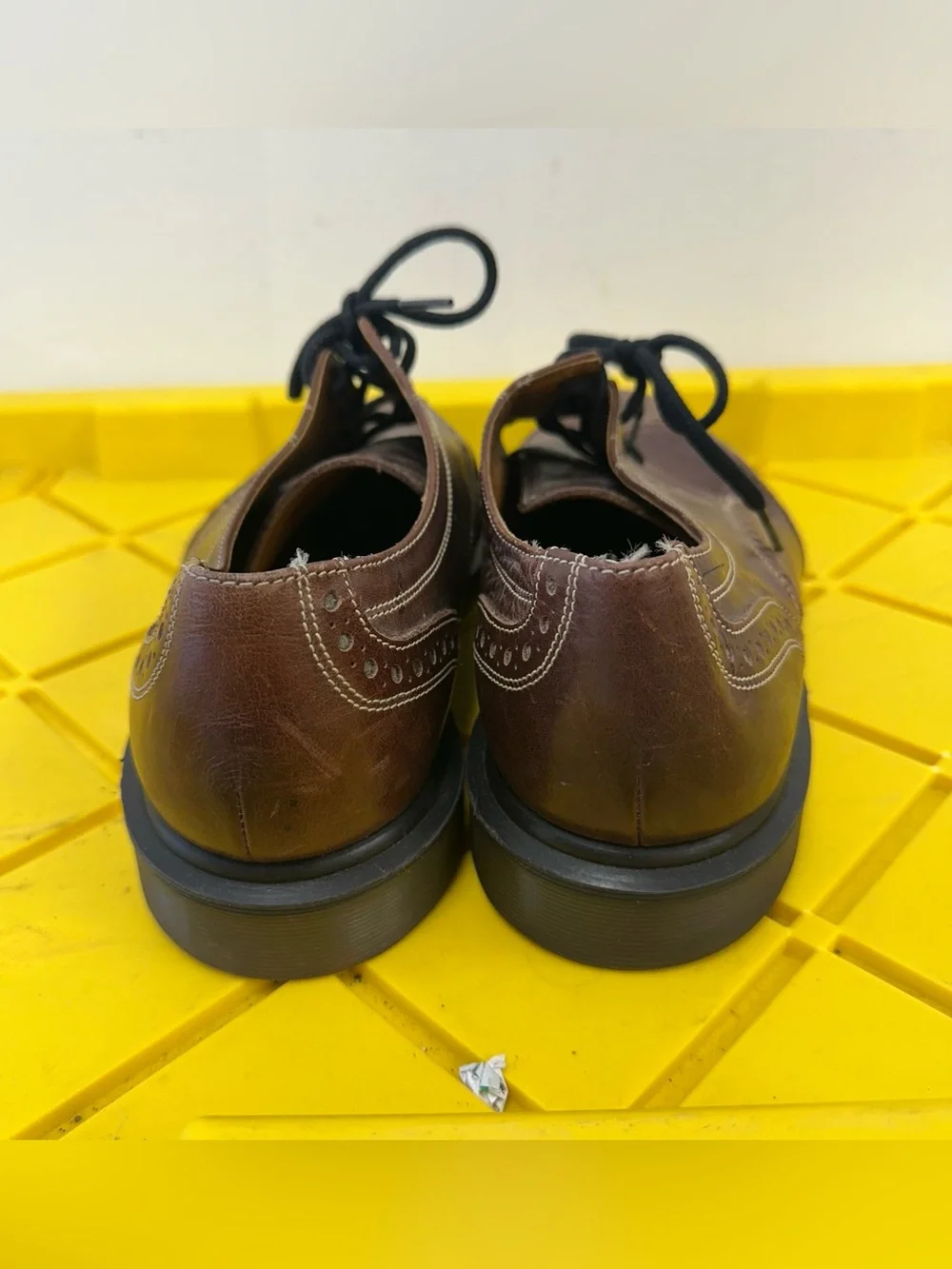 Doc Dr Martens 9A23 Brown Smooth Leather Brogue Dress Shoes Mens 10 Wingtip